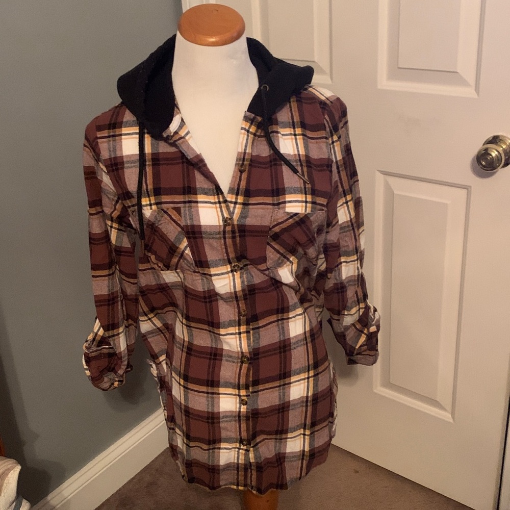 No Boundaries Tan and Black Plaid Shirt